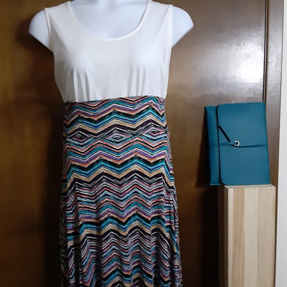 LULAROE/SKIRT/SMALL - Picture 4 of 11